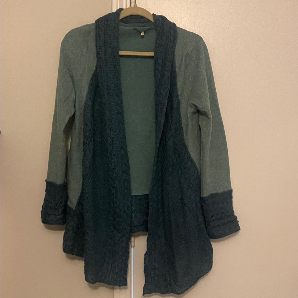 Anthropologie Green and Dark Gray Open Cardigan